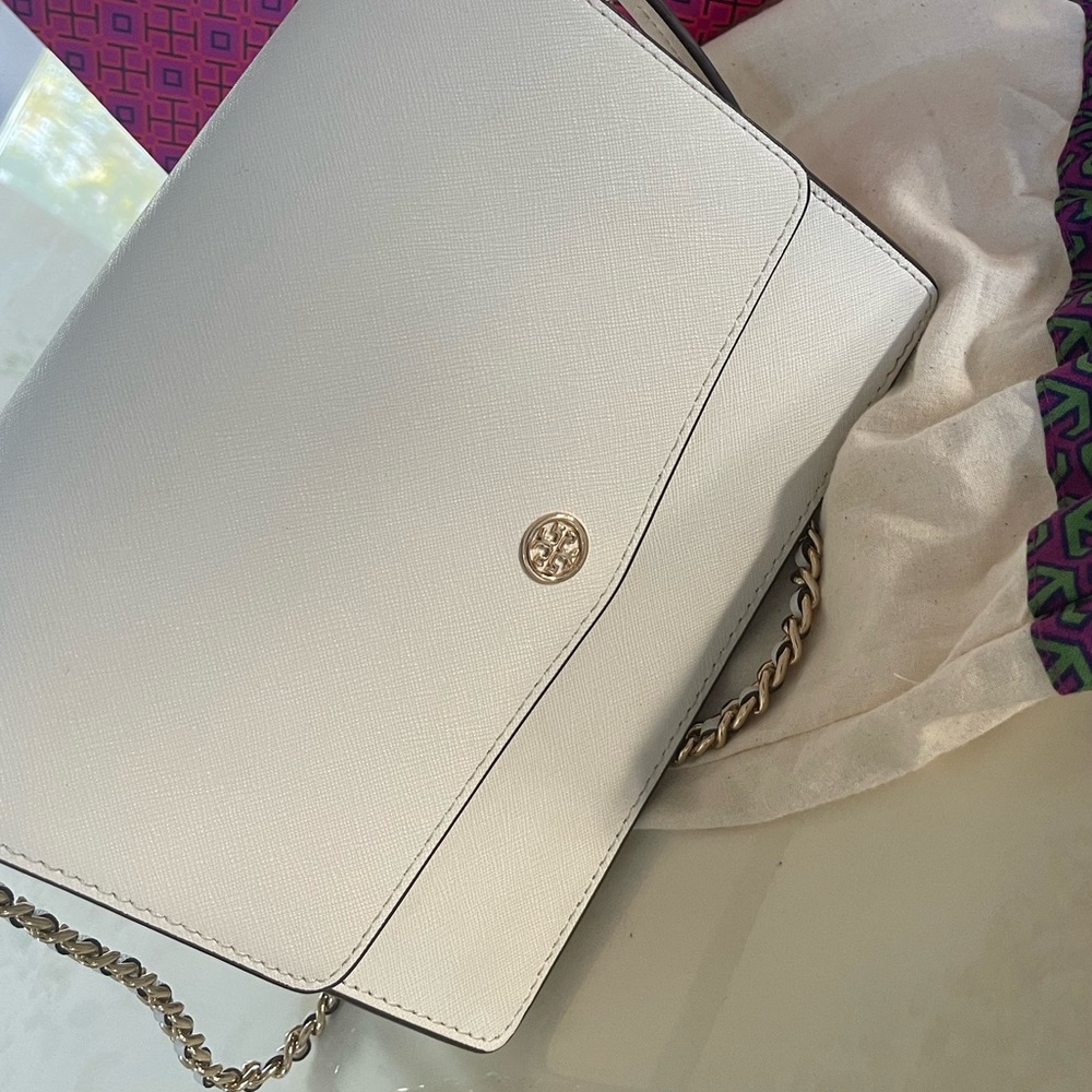 TORY BURCH Robinson Convertible Shoulder Bag Birch - Picture 8 of 12